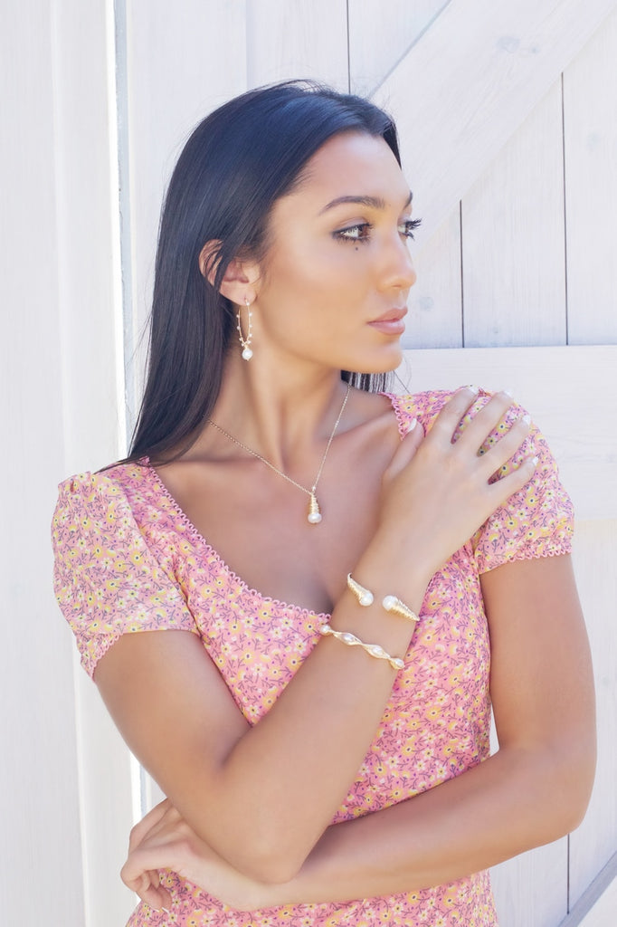 Bulb Pearl Necklace in Gold Plated