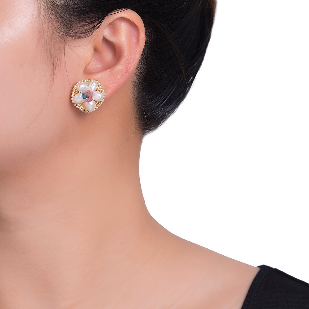 Flower Pearl Earrings in Gold Plated - Pearl Earrings